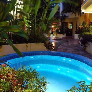 Villas Sacbe Condo Hotel And Beach Club